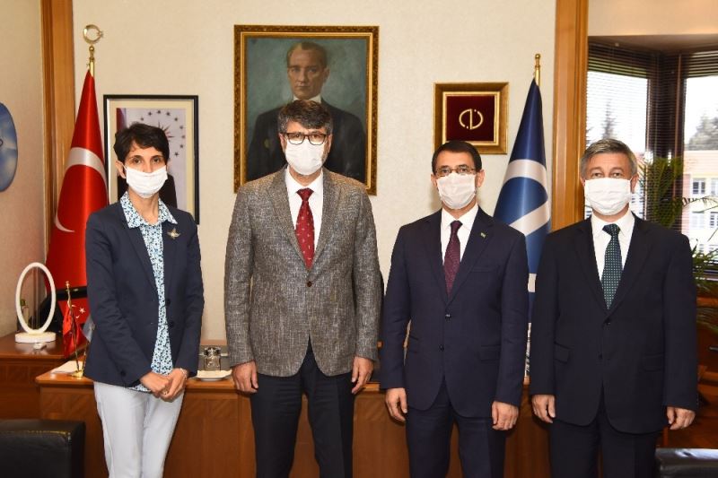 Türkmenistan Büyükelçisi Amanlıyev, Anadolu Üniversitesini ziyaret etti

