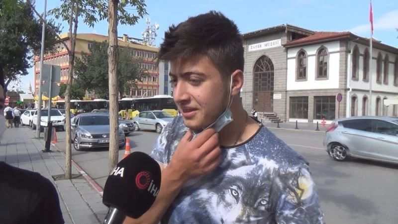 Maskesiz görüntülendi, ceza yazılmasını kabullendi
