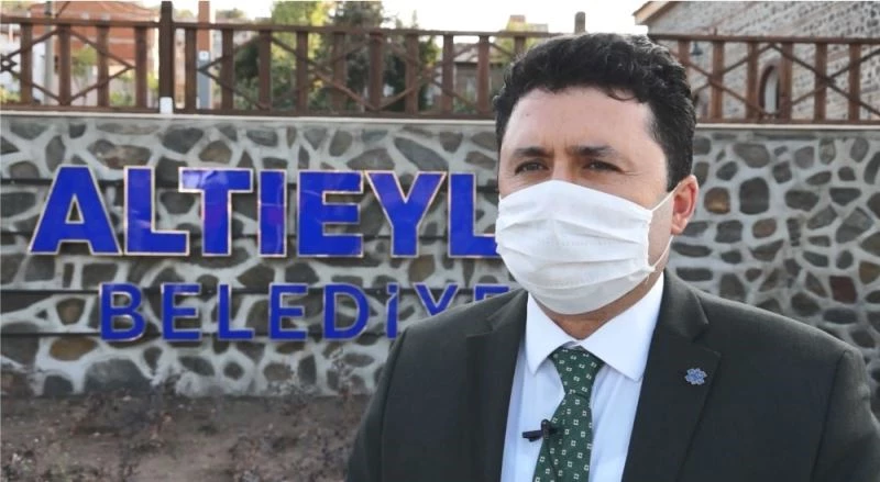 Bu parkta heykeller konuşuyor
