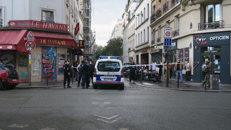 Paris’teki saldırıyla ilgili bir şüpheli gözaltında
