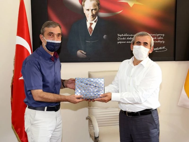 İnönü Üniversitesi’nde 4 fakültenin dekanı değişti
