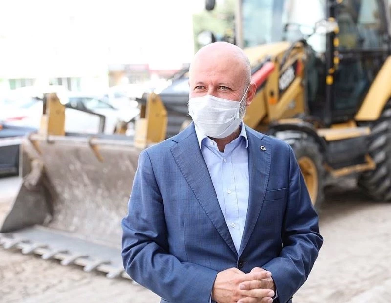 Başkan Çolakbayrakdar: “Hemşehrilerimin keyif alacağı yaşam alanları inşa ediyoruz”
