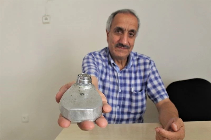 90 yıllık kurmalı tıraş makinesini 150 bin TL’ye satışa çıkardı
