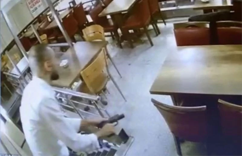 (Özel) İstanbul’da börekçide silahlı çatışma kamerada
