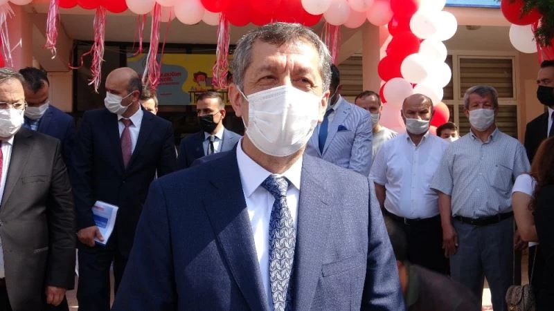Milli Eğitim Bakanı Ziya Selçuk: “Bizim görevimiz okulları açmak”
