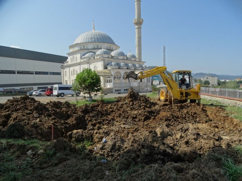 Trabzon Arsin OSB’de yer altı kablolu enerji nakli için ilk kazı çalışmaları başladı
