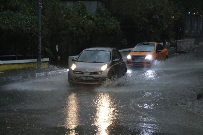 Zonguldak’ta şiddetli yağmur etkili oldu
