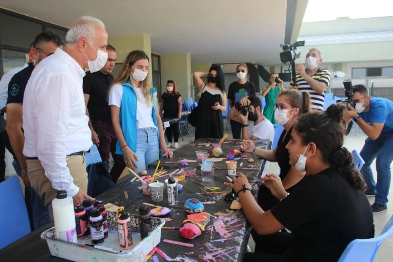 Gültak: “Şehit ailelerimizin başımızın üstünde yeri var”
