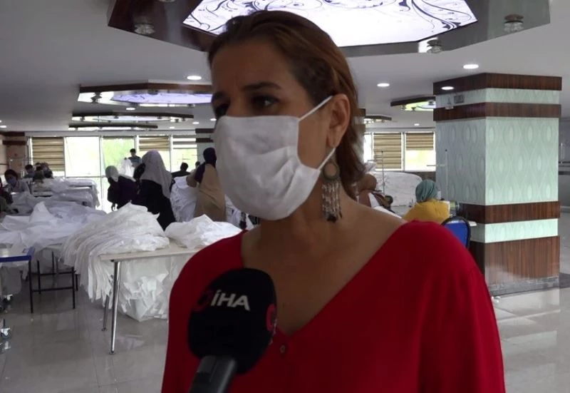 4 çocuk annesi yıllarca çalıştı, devlet desteğiyle kendi atölyesini kurdu
