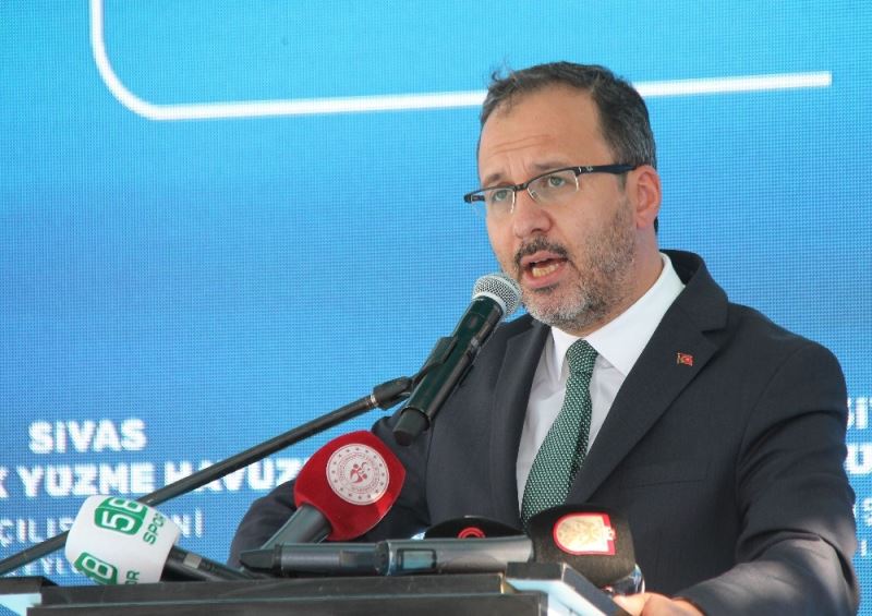 Bakan Kasapoğlu: “Zirveye oynama iddiamızı icraatlarla ispatladık”
