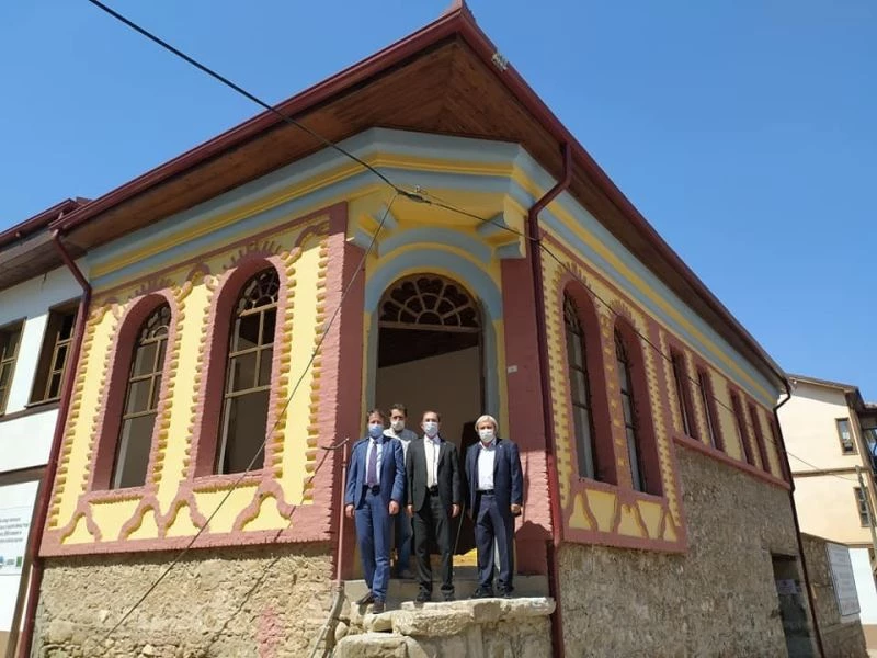 Rektör Beydemir, Kelemcioğlu Konağı’nda incelemelerde bulundu
