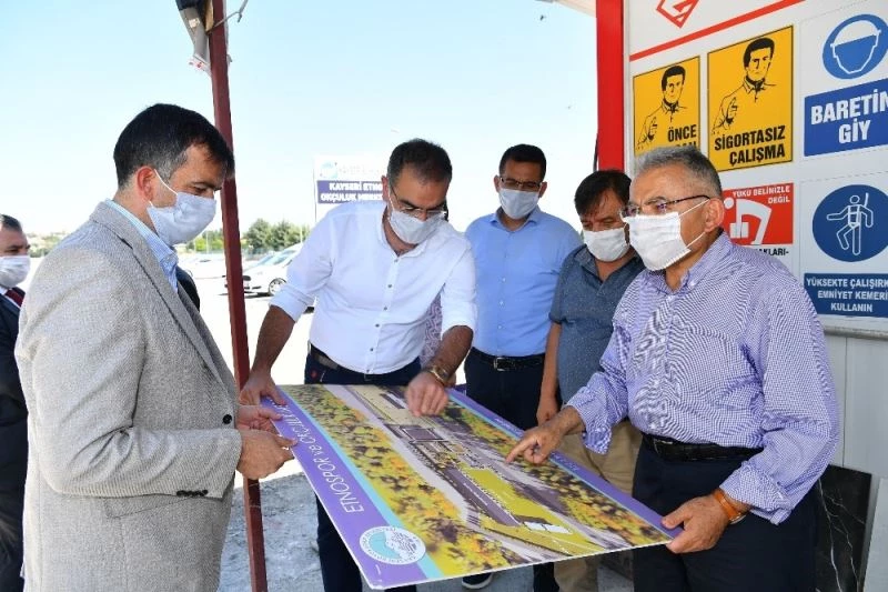 Başkan Büyükkılıç, Kayseri Etnospor ve Okçuluk Merkezi’nin inşaat çalışmalarını denetledi
