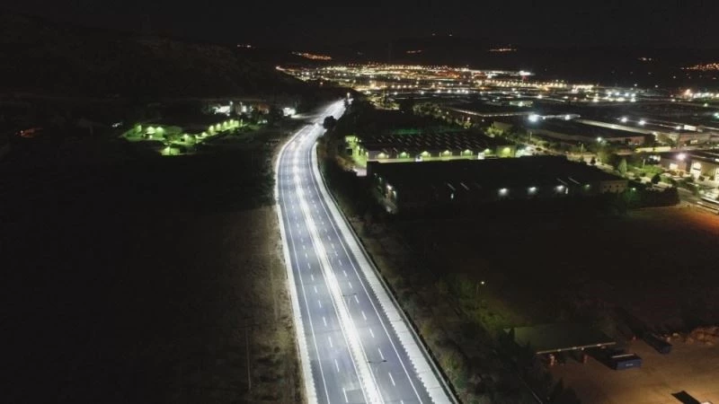 Gündüzleri modern, geceleri ise ışıl ışıl bir görünüm
