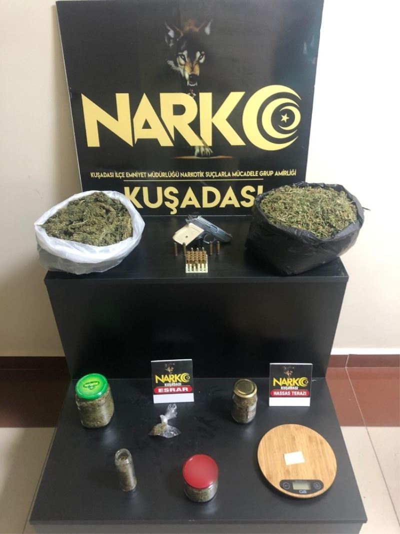 Kuşadası’nda 1 kilo 648 gram esrar ele geçirildi
