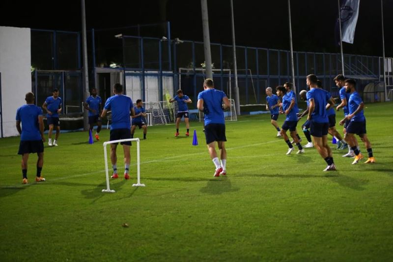 Adana Demirspor, Adanaspor maçı hazırlıklarını sürdürüyor