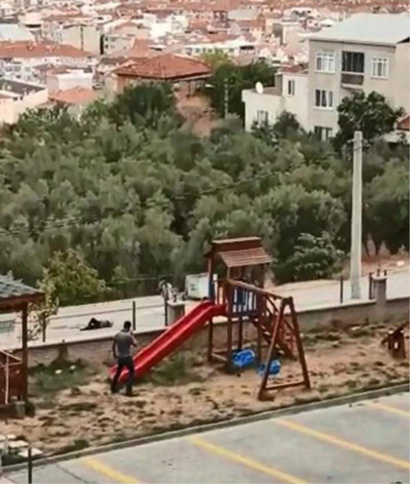 Eşine sokak ortasında kurşun yağdıran zanlının kendi kafasına da sıktığı ortaya çıktı
