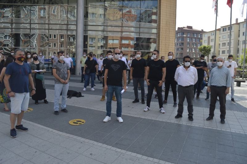 Öğrenci kenti Eskişehir’de üniversiteler açılmayınca esnaf isyan etti
