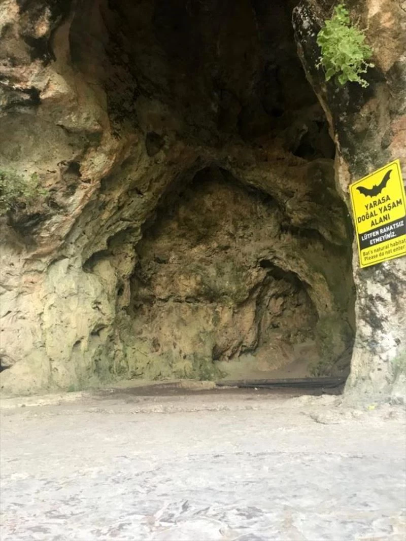 Yarasa gübreleri Düden Şelalesi