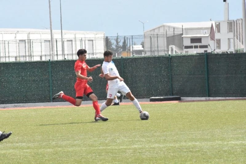 Balkes Akademiye önem veriyor
