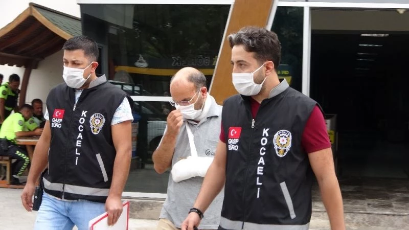 Tartıştığı eşini boğarak öldüren müezzin adliyeye sevk edildi
