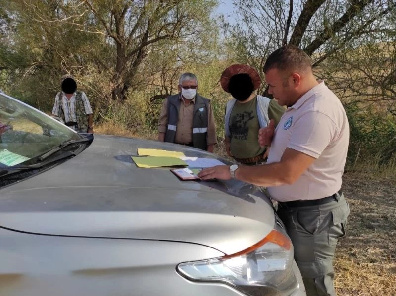 Kırıkkale’de ses cihazıyla kaçak avlanan 4 kişiye ceza
