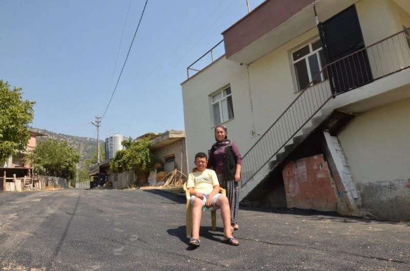 Zihinsel engelli Remzi, artık rahatça koşup oynayabilecek
