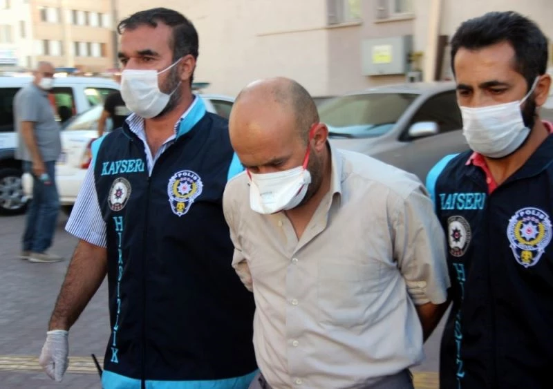 Çaldığı altınları bavulla götürdü, satamadan yakalandı
