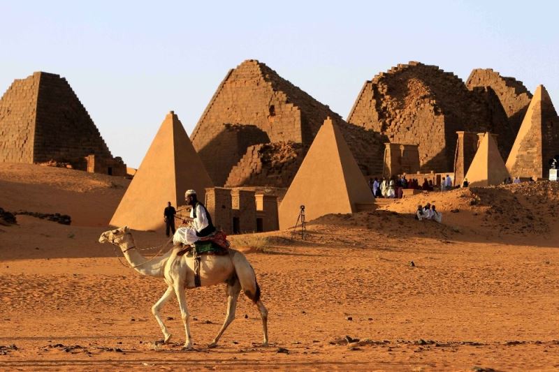 Sudan’daki sel felaketi piramitleri tehdit ediyor
