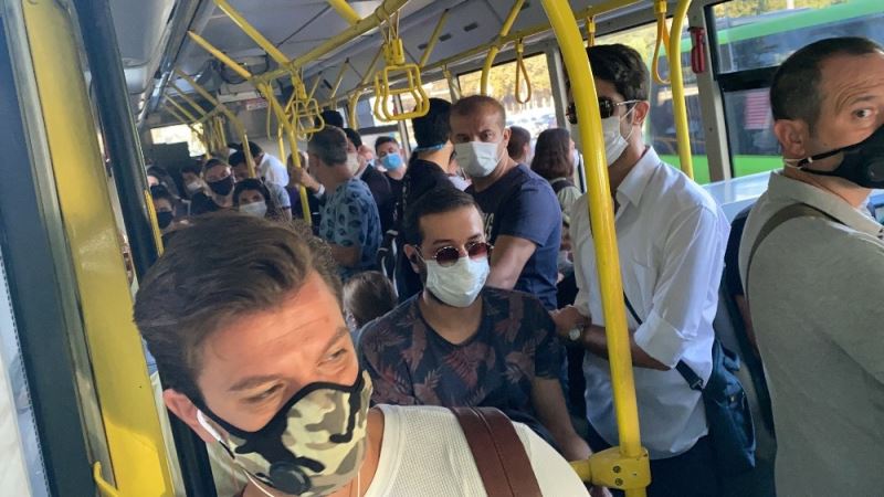 (Özel) İstanbul’da minibüs ve otobüslere ’ayakta yolcu’ denetimi
