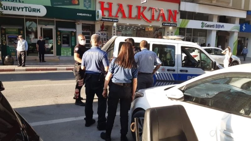 Kuaför salonundaki kavga kanlı bitti
