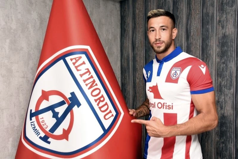 Altınordu, santrfor Ahmet Dereli’yi kadrosuna kattı
