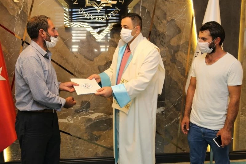 Vefat eden ALKÜ’lü öğrencinin diploması ailesine verildi
