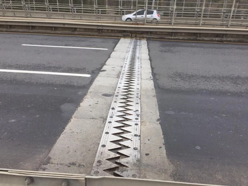 Ankara Büyükşehir Belediyesi’nden köprülerde yenileme seferberliği
