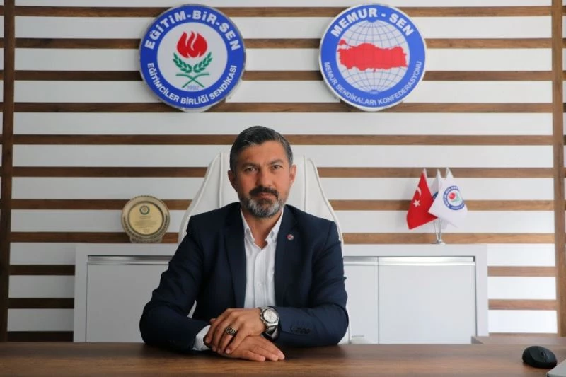 Uçak; “2021, sağlığa, huzura ve umuda vuslat yılı olsun”

