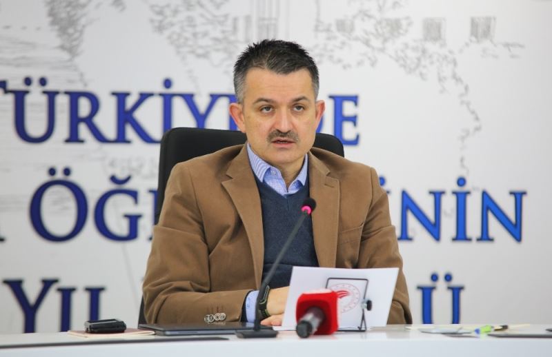 Bakan Pakdemirli: “Tarımı plazalarda çalışmaktan daha cazip bir iş alanına dönüştürmek istiyoruz”
