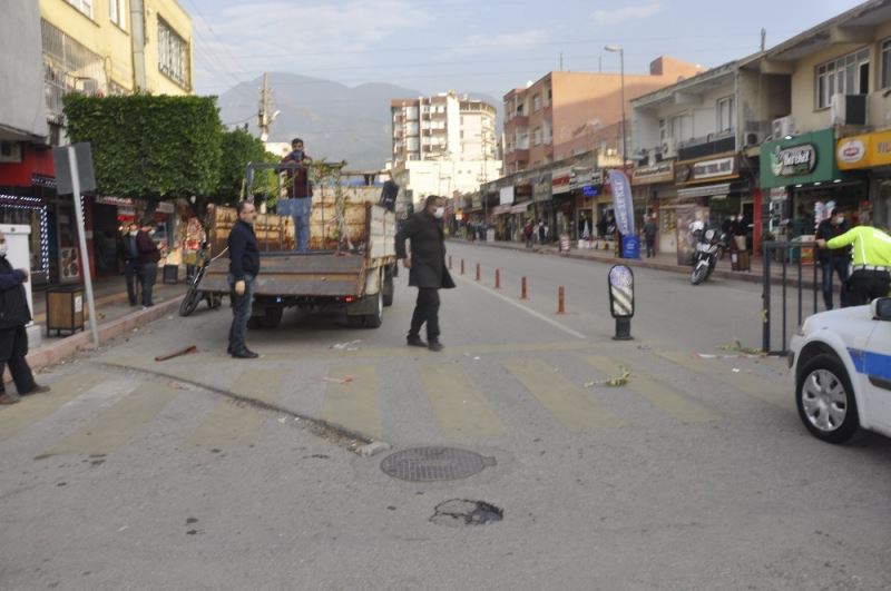 Payas’ın en işlek caddeleri yeniden trafiğe açıldı
