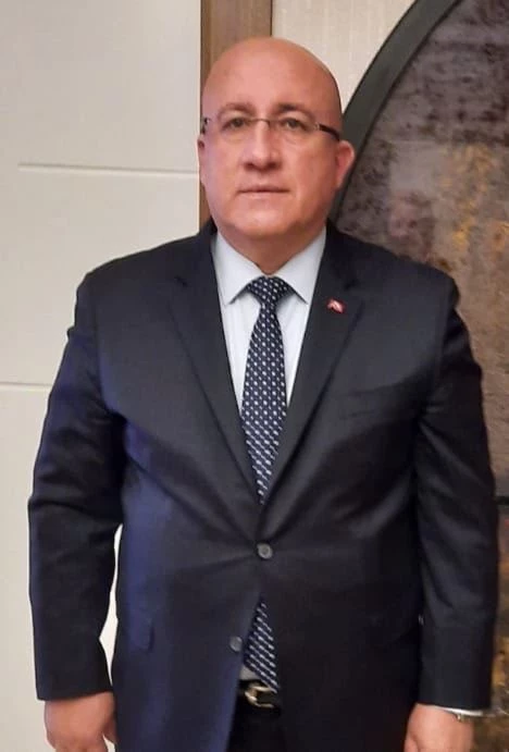 ÖZDEMİR: ŞEFFAF VE TEMİZ BİR ANLAYIŞLA GÖREVE TALİBİM