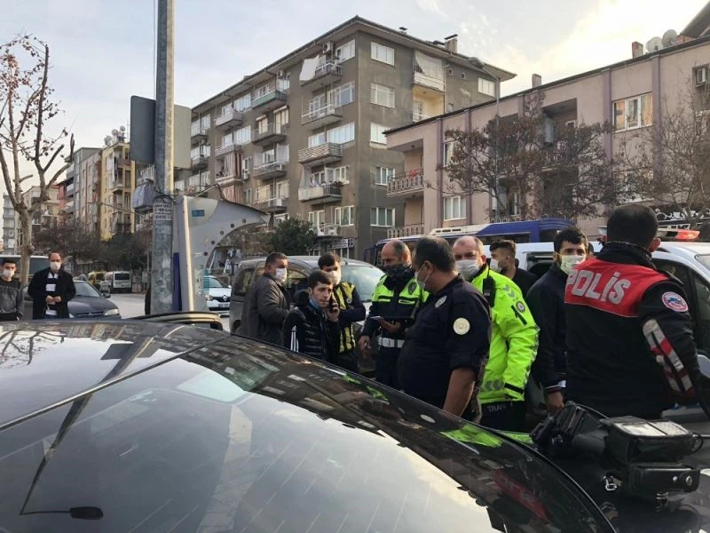 Yoklama kaçağı genç dur ihtarına uymadı, kaza yaptı, 16 bin 450 TL ceza yedi
