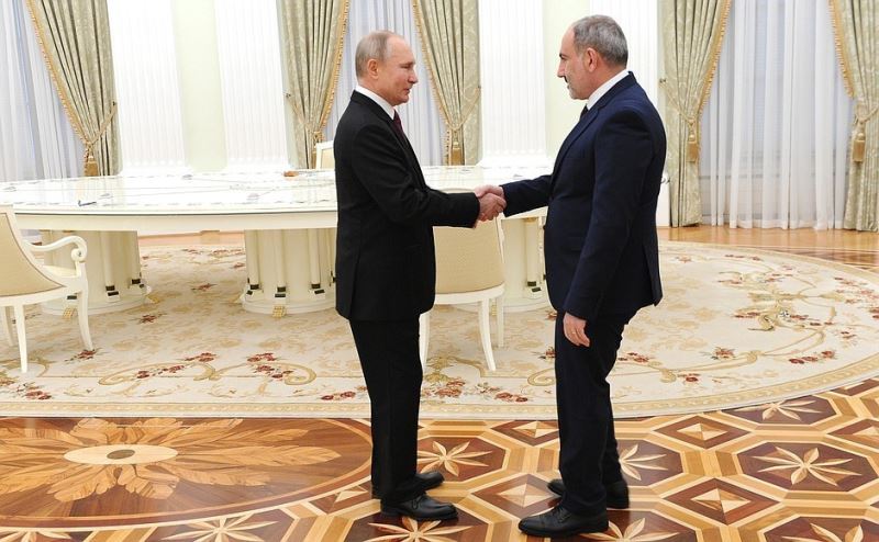 Azerbaycan, Rusya ve Ermenistan liderlerinin üçlü zirvesi başladı
