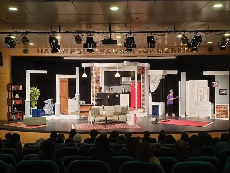 Odunpazarı Belediye Tiyatrosu’na uluslararası platformda 3 dalda ödül
