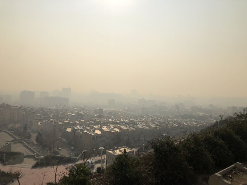 Tahran’da hava kirliliği kritik seviyede
