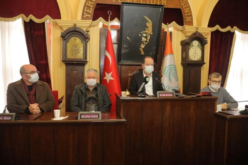 15 Temmuz’da barda kadeh kaldırıp şarkı söyleyen Edirne Belediye Başkanı Gürkan’a 2 yıl hapis istemi
