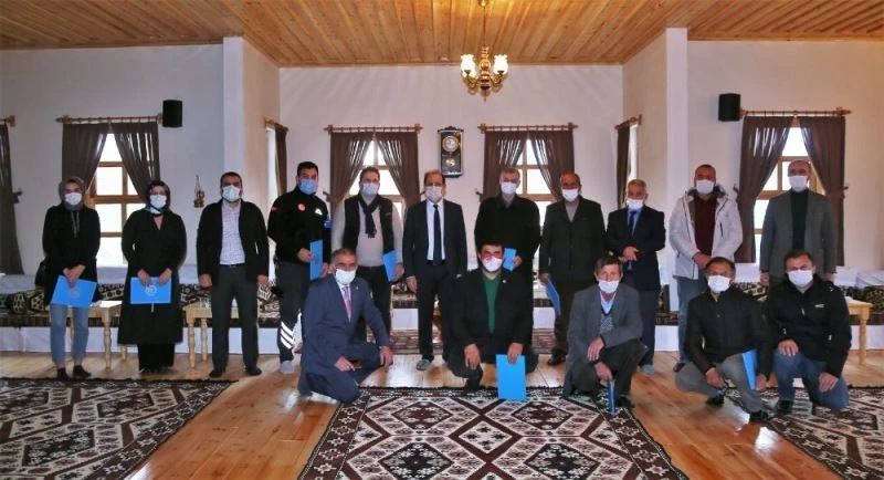 Bayburt Üniversitesi Bilgi Evi’ne bağışta bulunanlara teşekkür belgesi verildi
