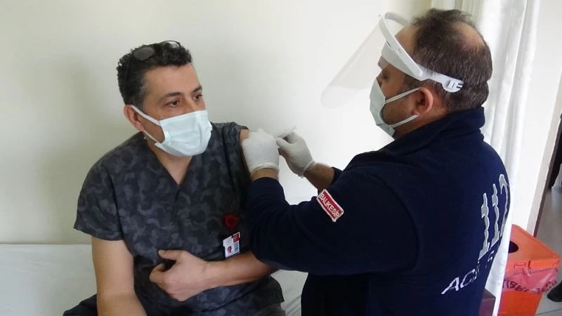 Edremit’te ilk aşılar yapıldı
