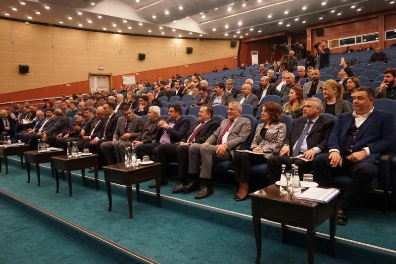 Tarhan’ın çabası, yeşil alanın ticari alan olmasını engelledi
