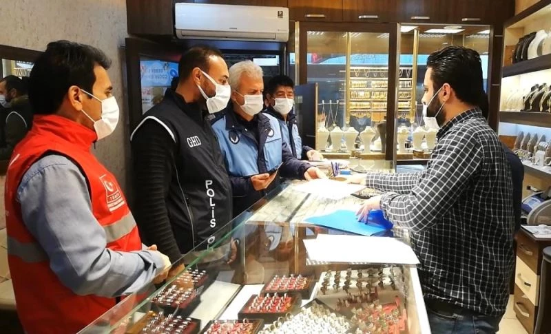 OSMANİYE’DE ARAPÇA TABELALARA TÜRKÇE STANDARDI