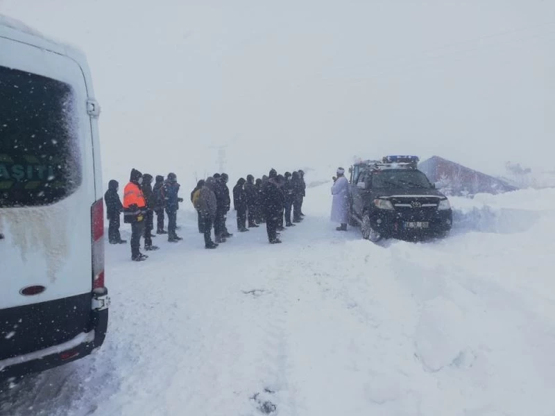 Erzincan’da 189 köy yolu ulaşıma kapandı
