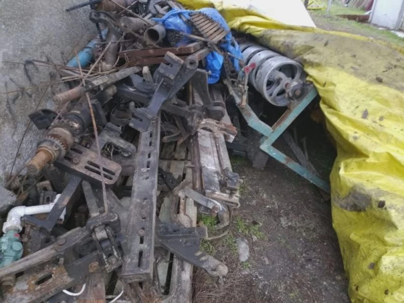 Müze yapılacak diye toplanan eşyalar çürümeye terk edildi
