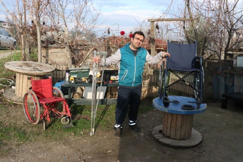 Hurda durumundaki tekerlekli sandalyeleri, yeni hayatlarla buluşturuyor
