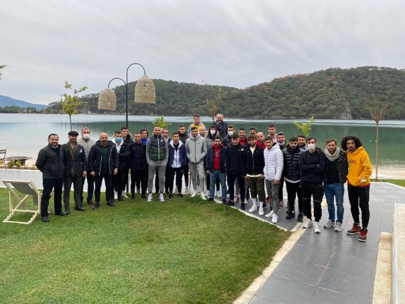 Genç iş adamı Sarper Konakçı’dan Fethiyespor’a 100 Bin TL bağıs
